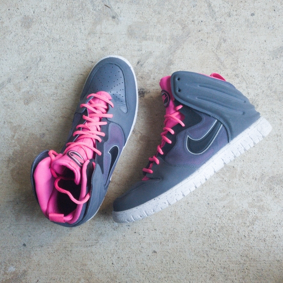 Nike Hightops - Picture 1 of 4